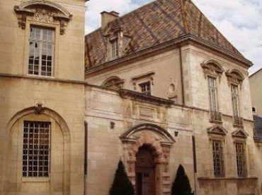 Dijon, de l'époque ducale à l'époque classique Image 1
